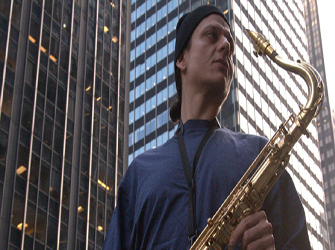 Ο Γιάννης Κασέτας με το «East N’ Blues» και διαφορετικό «αέρα»