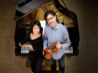 Λεωνίδας Καβάκος και Γιούτζα Ουάνγκ στο Μέγαρο Μουσικής Αθηνών