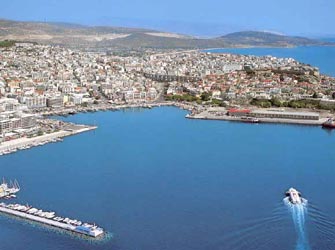 Η Μάγια Τσόκλη μας ταξιδεύει στην «Καβάλα»