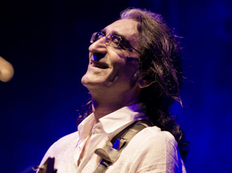 Βασίλης Καζούλλης