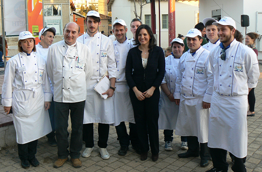 Η Υπουργός Τουρισμού συγχαίρει τη Σχολή Γαστρονομίας CHEF D’OEUVRE
