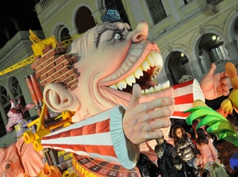 Ποιά τηλεοπτικά πρόσωπα θα γίνουν…καρνάβαλοι στην Πάτρα;