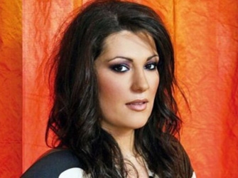 Κατερίνα Ζαρίφη: καλορίζικη στην Ελένη