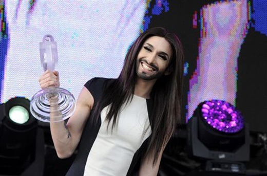 Εκκεντρικοί καλλιτέχνες που ξεσηκώνουν τα πλήθη