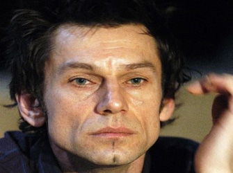 Ο Κριστόφ Βαρλικόφσκι γράφει το φετινό μήνυμα της Παγκόσμιας Ημέρας Θεάτρου 2015