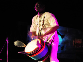 Τα «Ιερά Τύμπανα Της Γης» Ηχούν στου Φιλοπάππου!