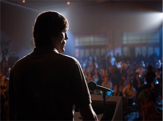 Ο Ashton Kutcher στο ρόλο του Steve Jobs. Οι εντυπώσεις από το πρώτο trailer