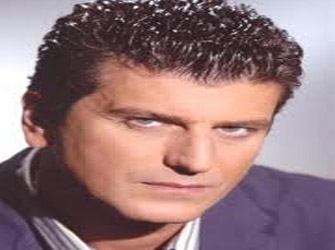 Ο Βλαδίμηρος Κυριακίδης σε «Σκηνές γάμου»!