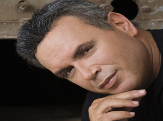 Μανώλης Λιδάκης