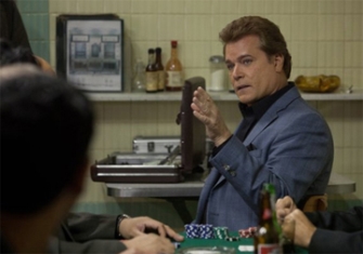 Ο Ρέι Λιόττα μιλά για το «Σκότωσέ τους Γλυκά»