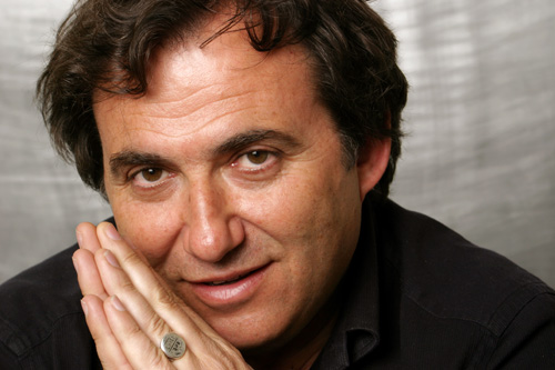 Ο Λουδοβίκος των Ανωγείων μας εξηγεί γιατί «Το βλέμμα θέλει δύο μι»