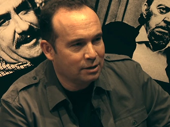 Κώστας Μακεδόνας: «Θα ήθελα να κάνω έναν δίσκο με πολιτικά τραγούδια»