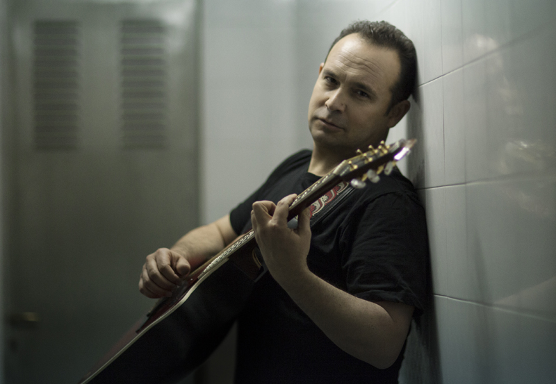 Συναυλία του Κώστα Μακεδόνα στο Ίλιον