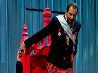 Δημήτρης Τηλιακός και Τάσης Χριστογιαννόπουλος μιλούν για τον αιμοσταγή και αδίστακτο «Μάκμπεθ»