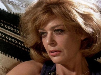 «Δέκα και μισή Καλοκαίρι Βράδυ», στην Βουλή