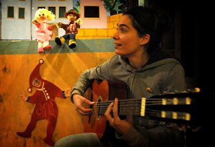 Παράσταση Κουκλοθέατρου για παιδιά, με ζωντανή μουσική (Σάτιρα)