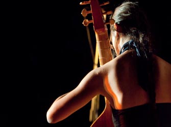 Το Μουσικό Χωριό για δεύτερη φορά στη Στέγη σε ένα εκρηκτικό τριήμερο φεστιβάλ