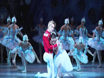 Γιορτινές παραστάσεις για όλη την οικογένεια!