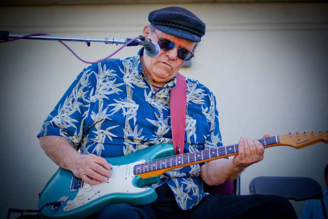 Ο έλληνας bluesman Nick Gravenites live στην Αθήνα