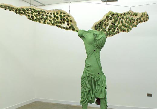 Η «Νίκη της Σαμοθράκης» στην Ελευσίνα