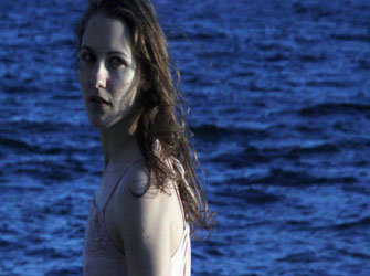 Θέατρο σε Α’ Ενικό /Όνειρο στο κύμα