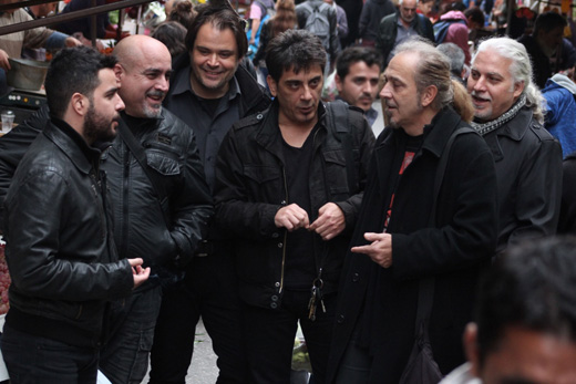 Οι Magic De Spell και ο Γιάννης Παλαμίδας σε ένα απρόσμενο δισκογραφικό project