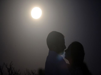 Τέσσερις προτάσεις για να απολαύσετε την πανσέληνο του Σάββατου