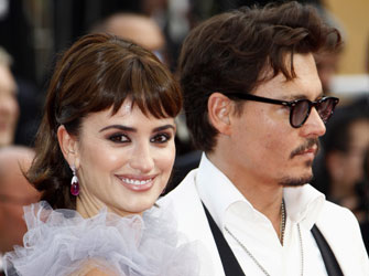 Ο Τζόνι Ντεπ μιλά από τις Κάννες για τους Πειρατές της Καραϊβικής