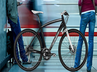 Με ποδήλατο στο Κολωνάκι!