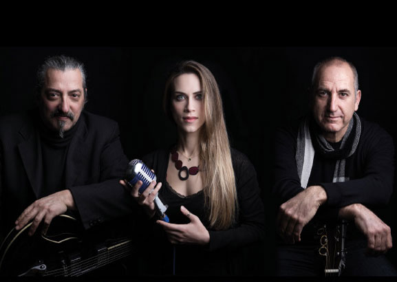 Οι Νίκος Καλλίνης, Πέτρος Συνοδινός & Σαββέρια Μαργιολά μας ταξιδεύουν «Προς την Επόμενη Θάλασσα»