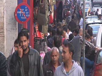 Μπίζνες, κραυγές και ψίθυροι στον Αγ. Παντελεήμονα, στο «Κουτί της Πανδώρας»