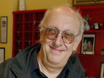 Η Ζωή είναι Αλλού: Ο Πέτρος Μάρκαρης και η «Περαίωσή» του