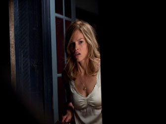 Ποτέ Δεν Είσαι Μόνη