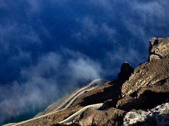 Στιγμές από Σαντορίνη μέσα από 500 φωτογραφίες και μουσική