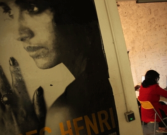 Εμπόλεμη Ζώνη – Στο σπίτι των δημοσιογράφων