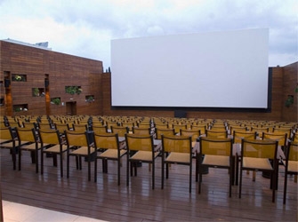 Καλοκαιρινά κινηματογραφικά βράδια με 6.50€  από τα Ster