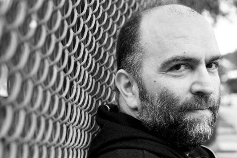 Μπάμπης Στόκας: «Είμαι πολιτικοποιημένος, αλλά όχι κομματικοποιημένος»