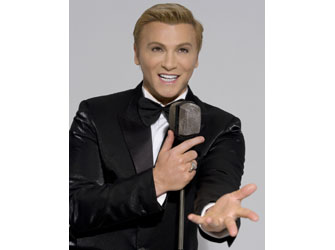 Ο Τάκης Ζαχαράτος επιστρέφει σε ένα one man show