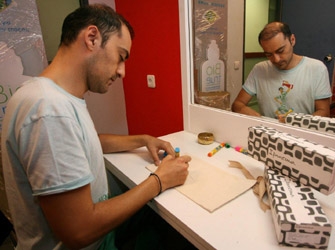 25 Έλληνες celebrities στην ενέργεια drawMyGreece