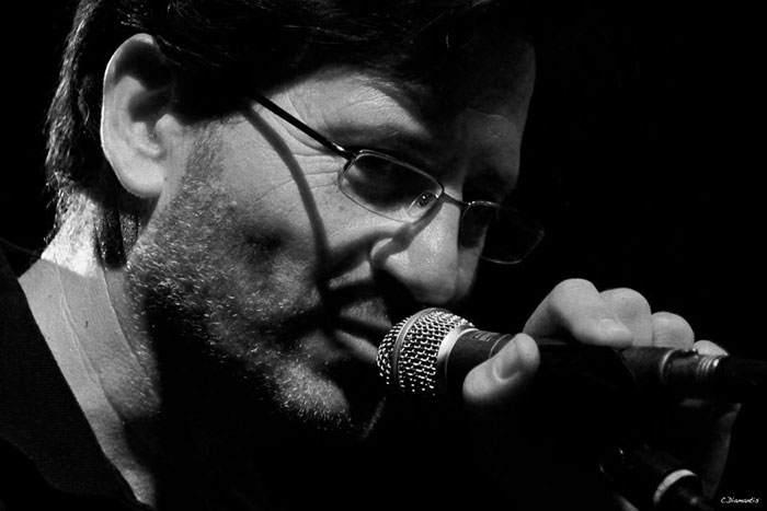 Το μουσικό ταξίδι του Θανάση Παπακωνσταντίνου για το φετινό καλοκαίρι