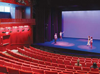 10+1 παραστάσεις που χάσατε πέρσι… ξαναπαίζονται!