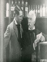 Πριν η Μυστηριώδης Κυρία Αποκτήσει Φωνή…