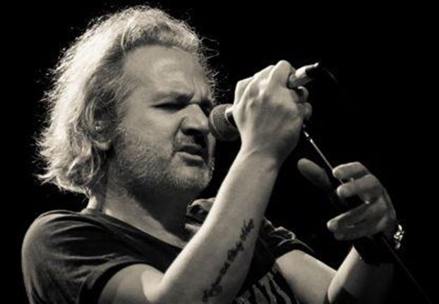 Οι εμφανίσεις του Χρήστου Θηβαίου στο Σταυρό του Νότου