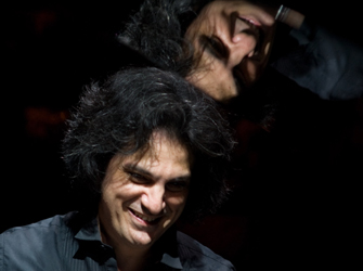 Βασίλης Τσαμπρόπουλος: Υμνοι της Μεγάλης Εβδομάδας