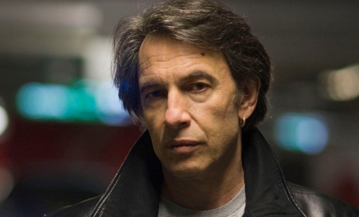 Διονύσης Τσακνής: «Ρόλος του καλλιτέχνη να στέκεται κριτικά προς την κυβέρνηση»