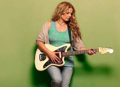 Ελένη Τσαλιγοπούλου: «Το λαϊκό τραγούδι διανύει μία μεταβατική περίοδο»