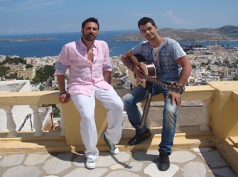 Το mega ταξιδεύει στη Σύρο