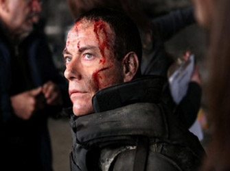 «Παγκόσμιος Στρατιώτης: Αναγέννηαη» 3/4 Star