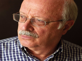 Ο Θ. Βερέμης μιλά για πολιτικούς, πανεπιστήμια, κυβερνήσεις