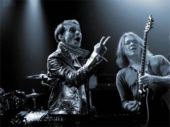 H επιστροφή των Van Halen